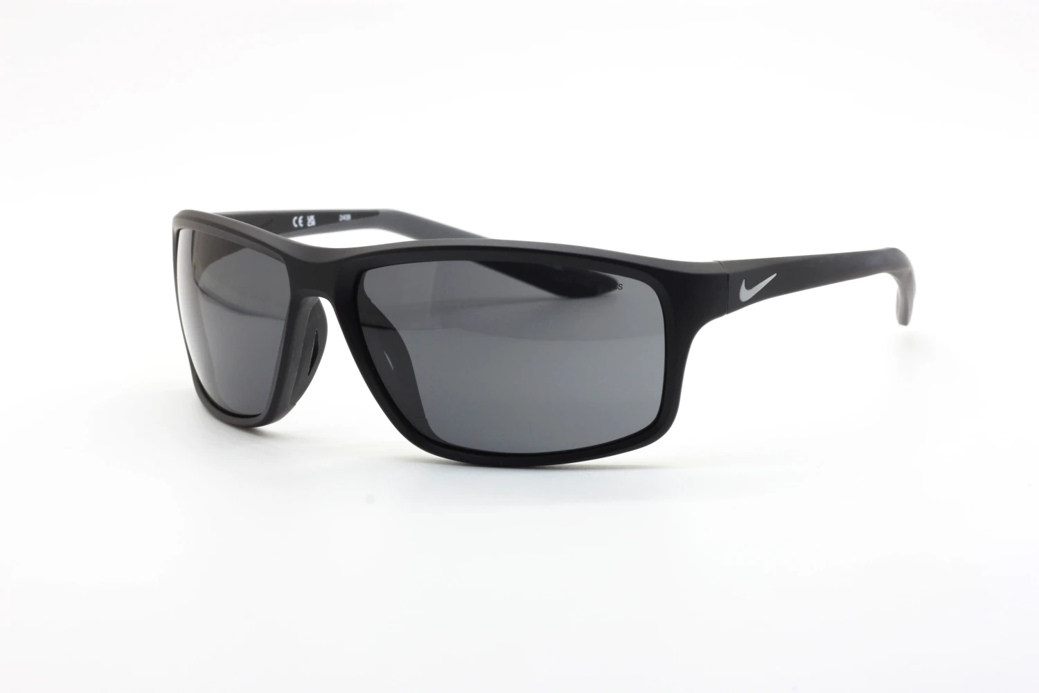 Nike-DV2372-010-64-SG